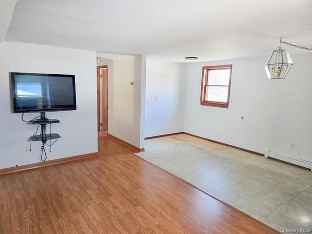 9 Goshen Street, Deer Park, NY 11729