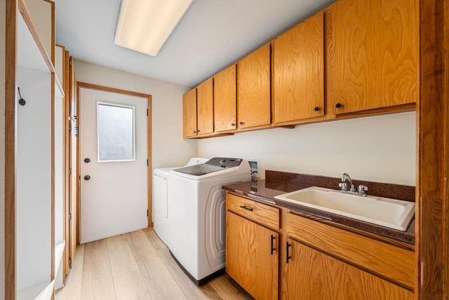 1730 N BRIARCLIFF DRIVE, Appleton, WI 54915