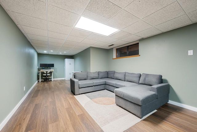 1730 N BRIARCLIFF DRIVE, Appleton, WI 54915