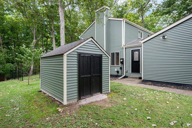 1730 N BRIARCLIFF DRIVE, Appleton, WI 54915