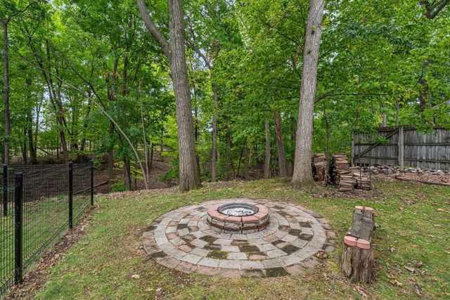 1730 N BRIARCLIFF DRIVE, Appleton, WI 54915