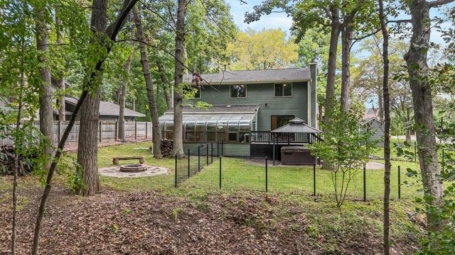 1730 N BRIARCLIFF DRIVE, Appleton, WI 54915