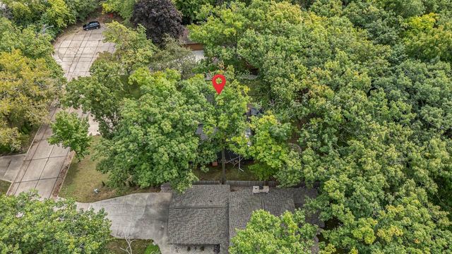 1730 N BRIARCLIFF DRIVE, Appleton, WI 54915
