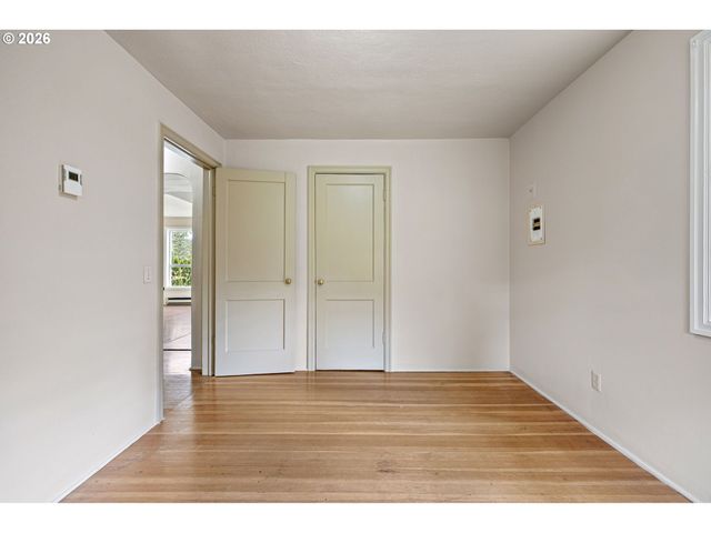 1746 W 9TH Pl, Eugene, OR 97402