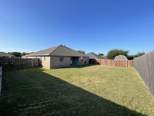 2504 Buffalo Run, Burleson, TX 76028