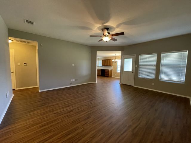 2504 Buffalo Run, Burleson, TX 76028