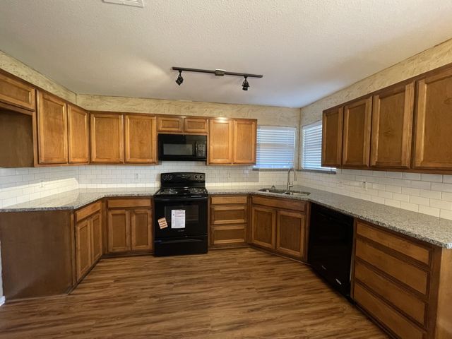 2504 Buffalo Run, Burleson, TX 76028