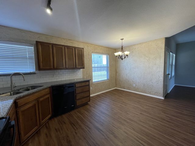 2504 Buffalo Run, Burleson, TX 76028