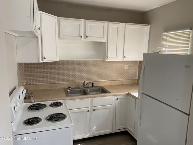 5366 BAYCREST Road, Jacksonville, FL 32205