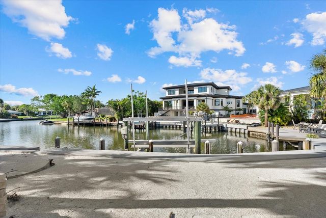 5448 AZURE WAY, Sarasota, FL 34242
