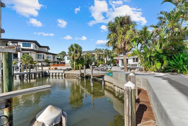 5448 AZURE WAY, Sarasota, FL 34242
