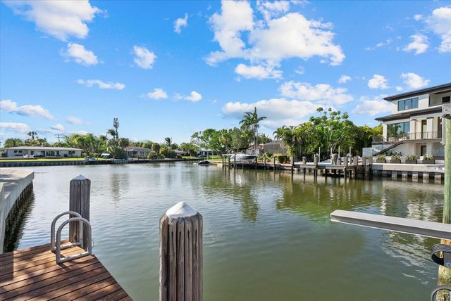 5448 AZURE WAY, Sarasota, FL 34242