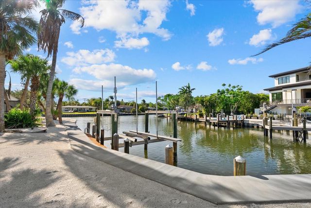 5448 AZURE WAY, Sarasota, FL 34242