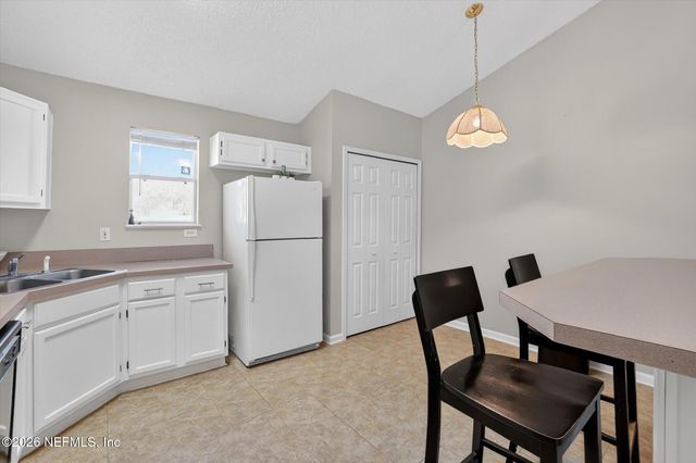 3000 WAVERING Lane, Middleburg, FL 32068