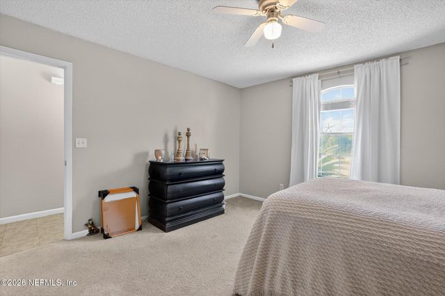 3000 WAVERING Lane, Middleburg, FL 32068