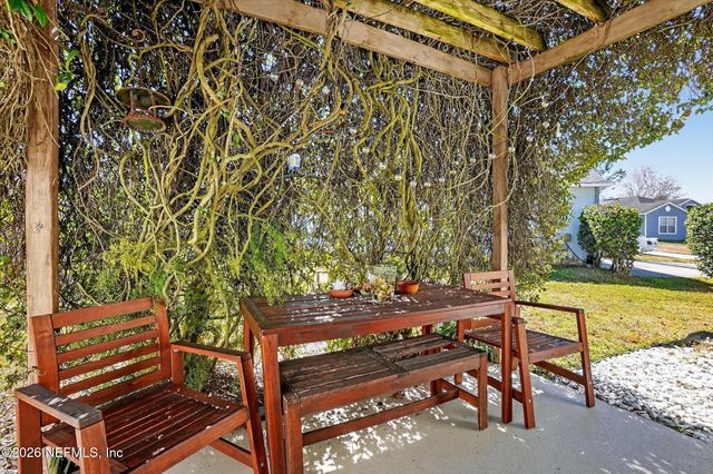 3000 WAVERING Lane, Middleburg, FL 32068