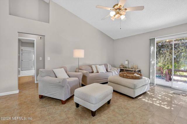 3000 WAVERING Lane, Middleburg, FL 32068