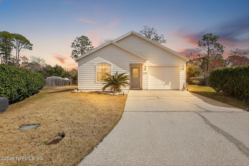 3000 WAVERING Lane, Middleburg, FL 32068