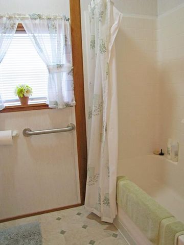 123 East Street, Potosi, WI 53820