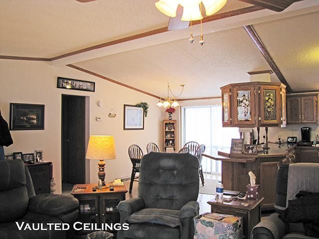 123 East Street, Potosi, WI 53820