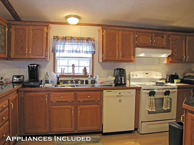 123 East Street, Potosi, WI 53820