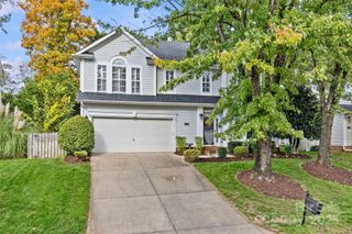 6718 Charter Hills Road, Charlotte, NC 28277