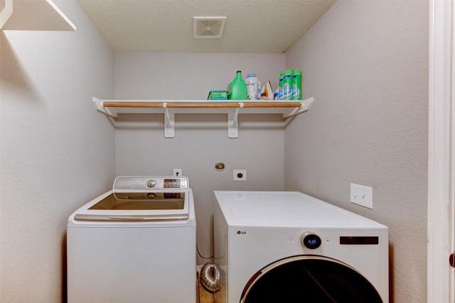 2422 Lawn Crest Drive, Missouri City, TX 77489