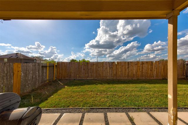 2422 Lawn Crest Drive, Missouri City, TX 77489