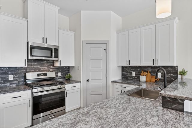 6027 Rivendell Drive, Frisco, TX 75035