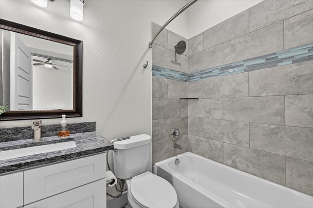 6027 Rivendell Drive, Frisco, TX 75035
