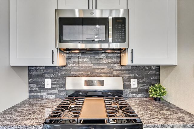 6027 Rivendell Drive, Frisco, TX 75035