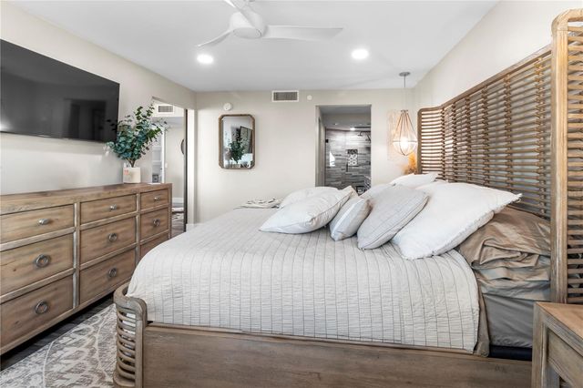 6322 PALMA DEL MAR BOULEVARD S 1106, St Petersburg, FL 33715