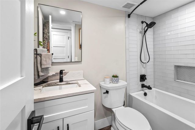 6322 PALMA DEL MAR BOULEVARD S 1106, St Petersburg, FL 33715