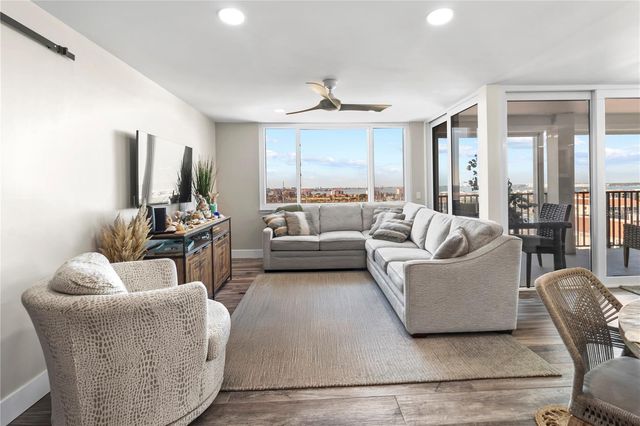 6322 PALMA DEL MAR BOULEVARD S 1106, St Petersburg, FL 33715