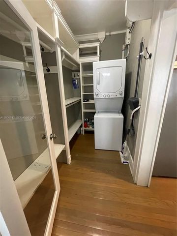 124 Mendoza Ave 2A, Coral Gables, FL 33134