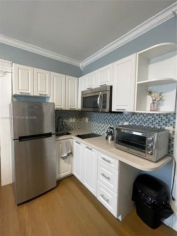 124 Mendoza Ave 2A, Coral Gables, FL 33134