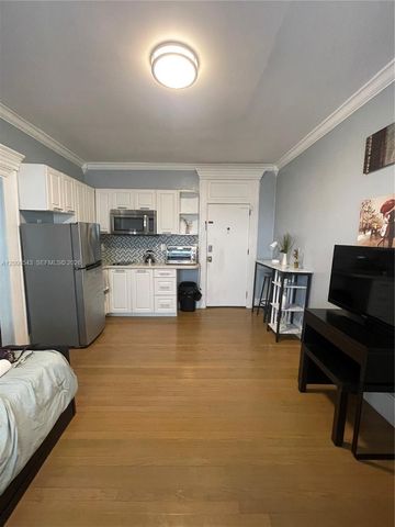 124 Mendoza Ave 2A, Coral Gables, FL 33134