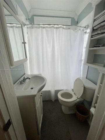 124 Mendoza Ave 2A, Coral Gables, FL 33134