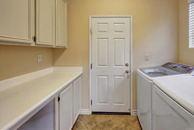 5173 Bluegrass Way, Oceanside, CA 92057