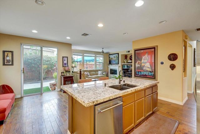 5173 Bluegrass Way, Oceanside, CA 92057