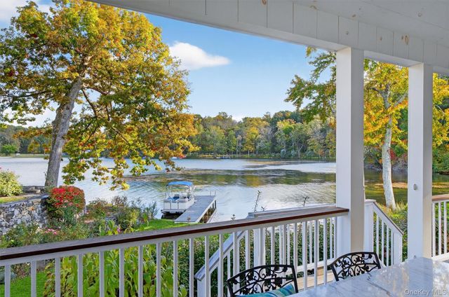 33 Brook Avenue, Hopewell Junction, NY 12533