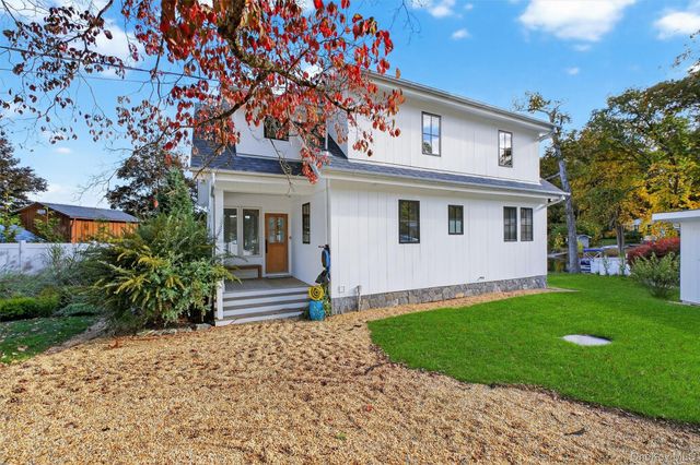 33 Brook Avenue, Hopewell Junction, NY 12533