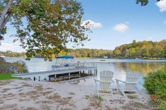 33 Brook Avenue, Hopewell Junction, NY 12533