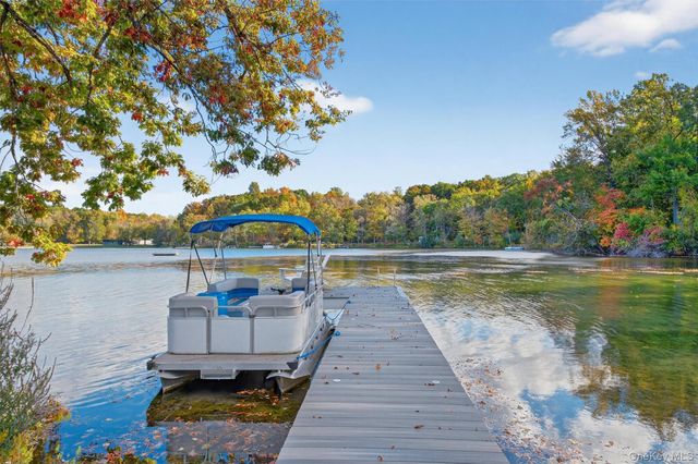 33 Brook Avenue, Hopewell Junction, NY 12533