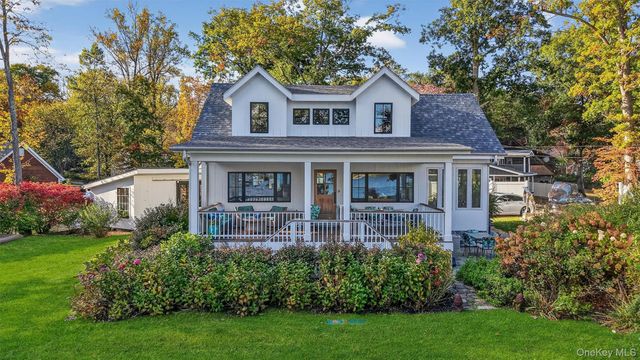 33 Brook Avenue, Hopewell Junction, NY 12533