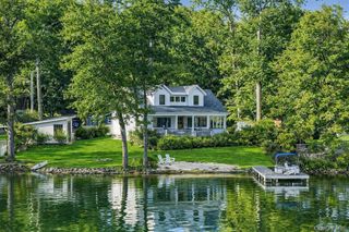 33 Brook Avenue, Hopewell Junction, NY 12533