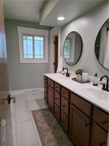 5720 US 40, Bethel Twp, OH 45371