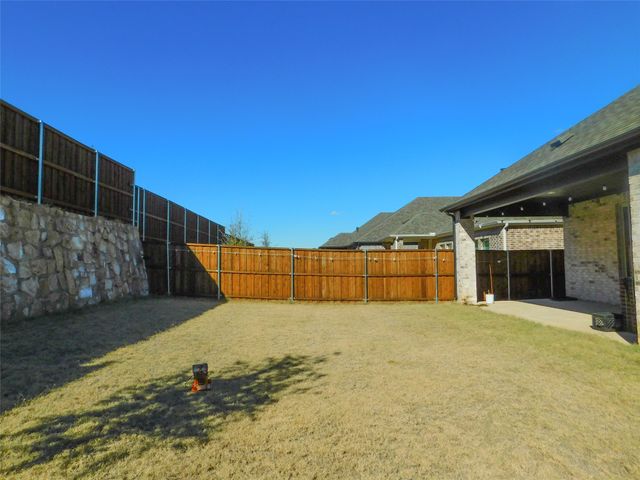 2457 Pinnacle Place, Corinth, TX 76210