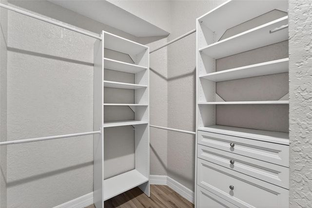 523 NAPA VALLEY CIRCLE, Valrico, FL 33594