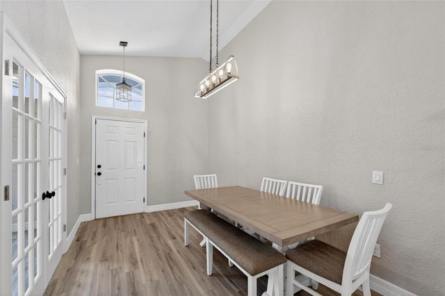 523 NAPA VALLEY CIRCLE, Valrico, FL 33594